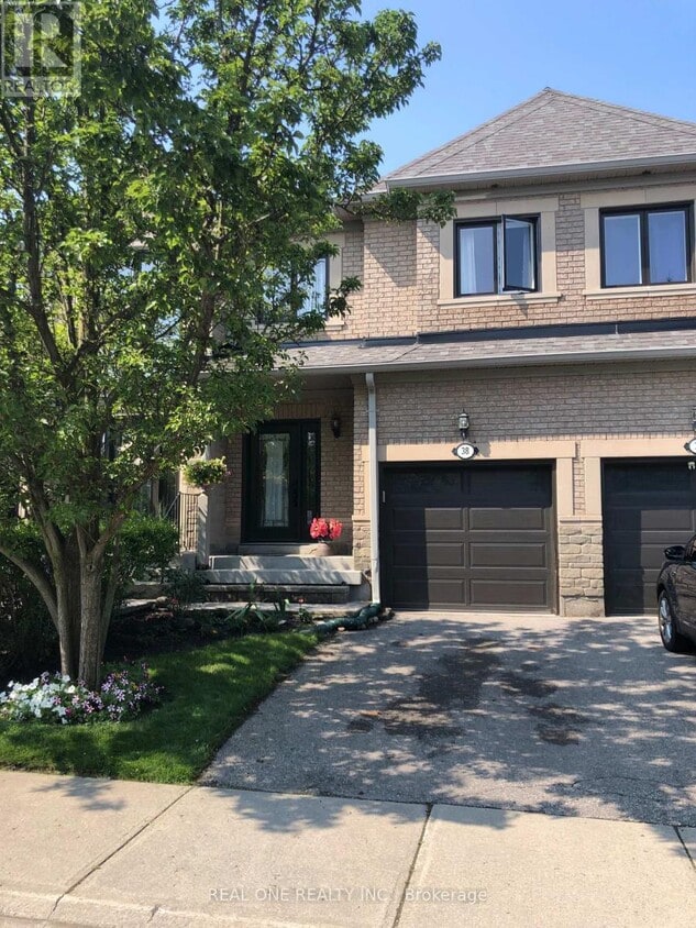 Primary Photo - 2250-2250 Rockingham Dr