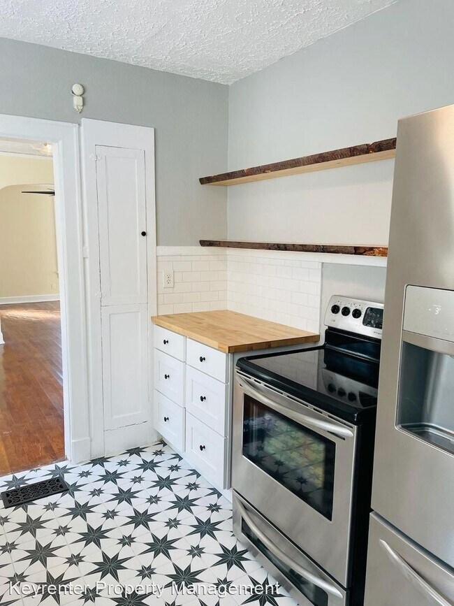Building Photo - 2 br, 1 bath House - 2589 Park Street
