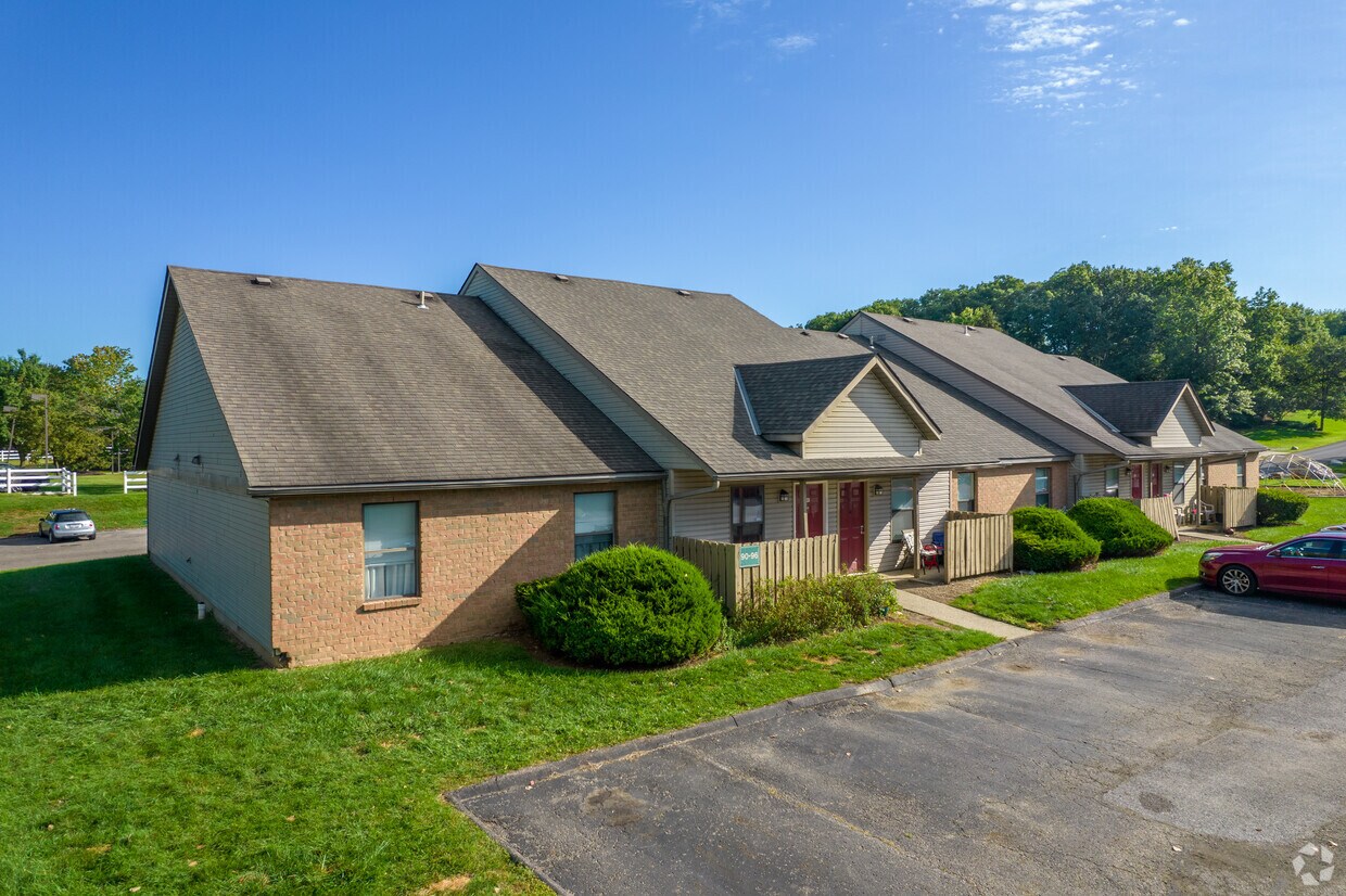 The Woods at McNeil Farms Apartments 39 Cotterrew Dr Blacklick, OH