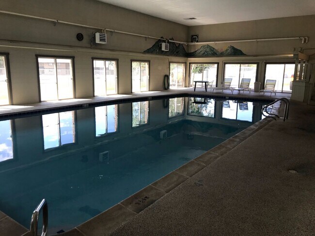 Foto del edificio - Dillon Valley East Condo! Great Natural Light!