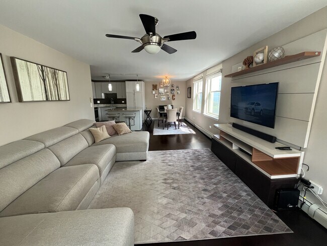 Foto del edificio - 3033 N Sheridan Rd