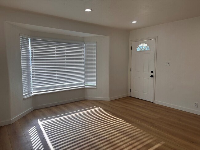 Building Photo - Completely Remodeled 4 Bedroom Home