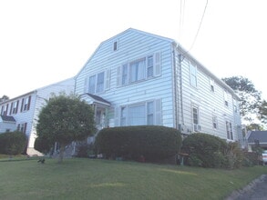Building Photo - 479 Hill St