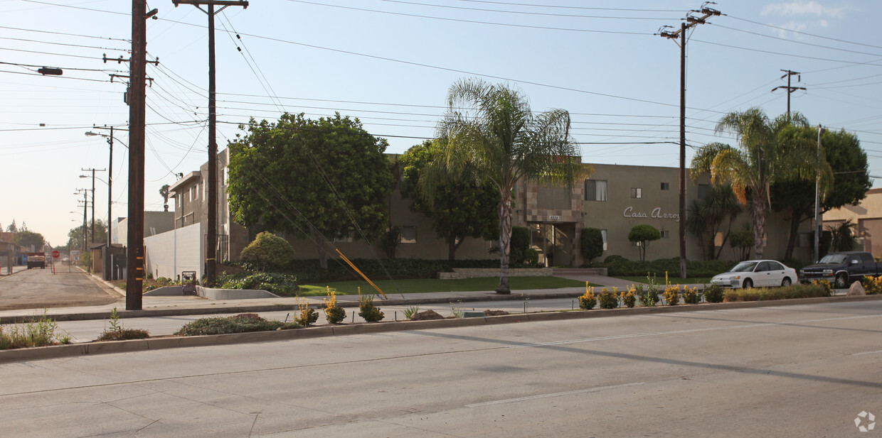 Foto del edificio - casa arrayo