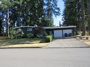 Building Photo - 15105 SE 20th St