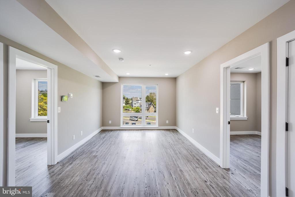 Foto principal - 1617 Rhode Island Ave NE