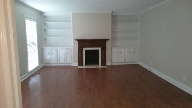 Foto del edificio - 2291 Kingsley Dr