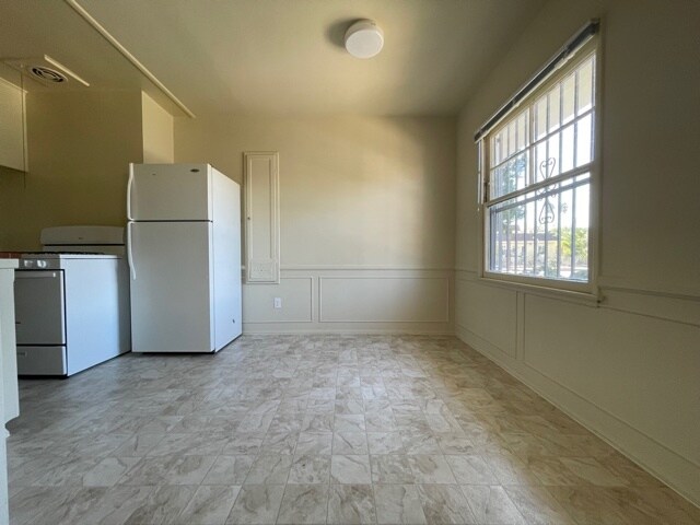 Foto del edificio - 5640 Bakman Ave
