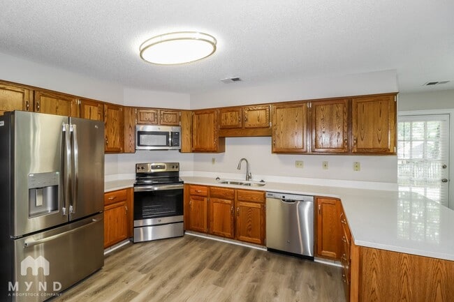 Building Photo - 7725 Killdeer Ln