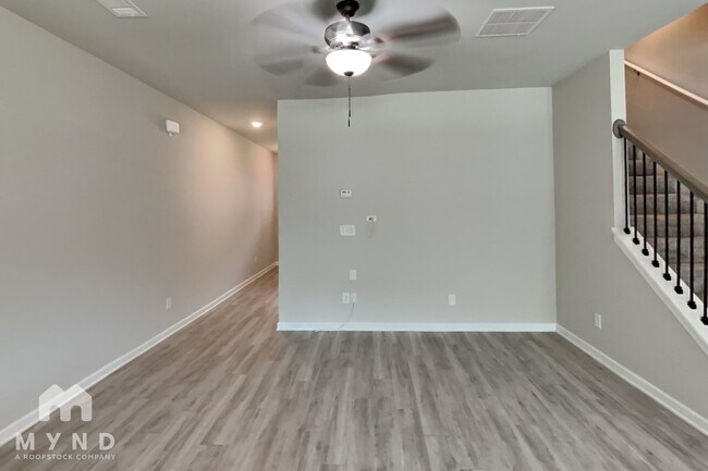 Building Photo - 6171 Redan Overlook