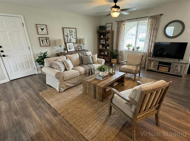 Building Photo - 2006 Ash St