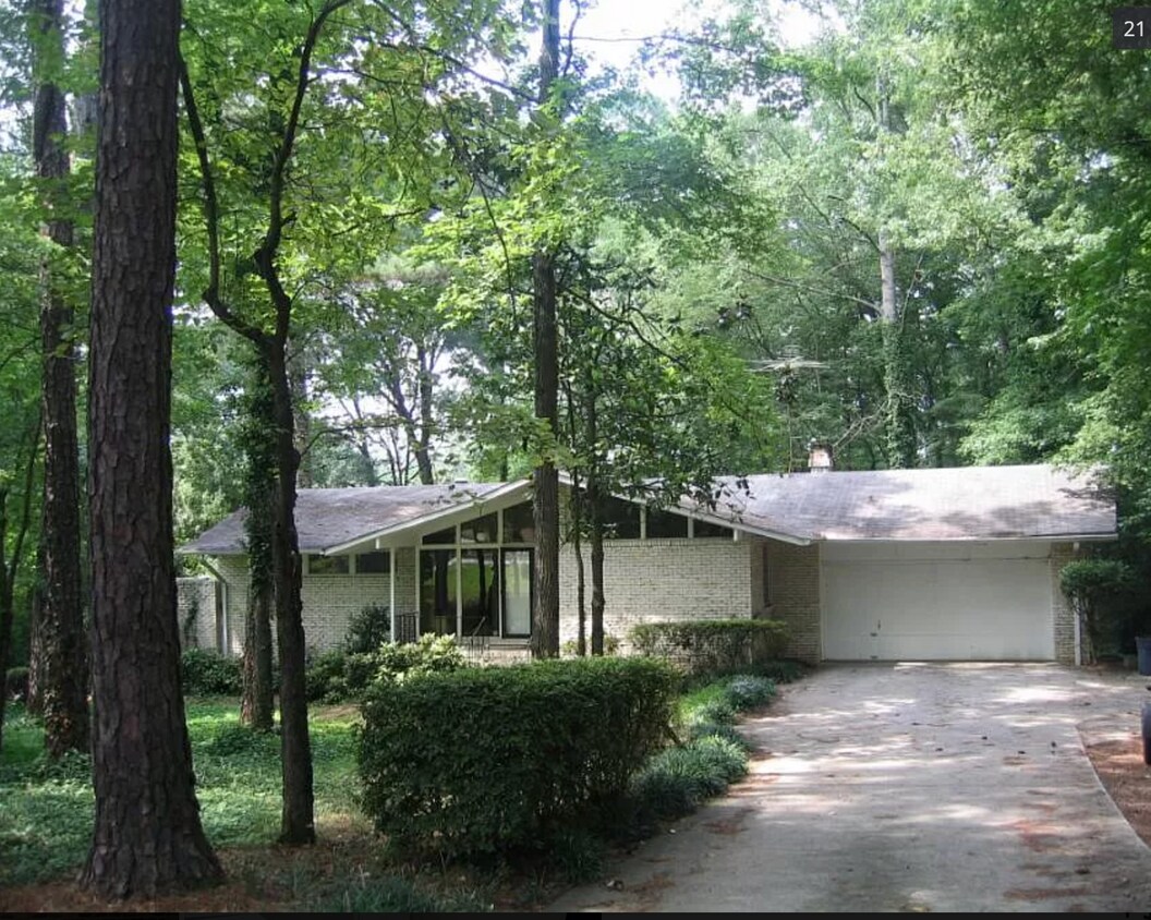 Photo - 1714 S Johnson Ferry Rd NE (Brookhaven, GA)