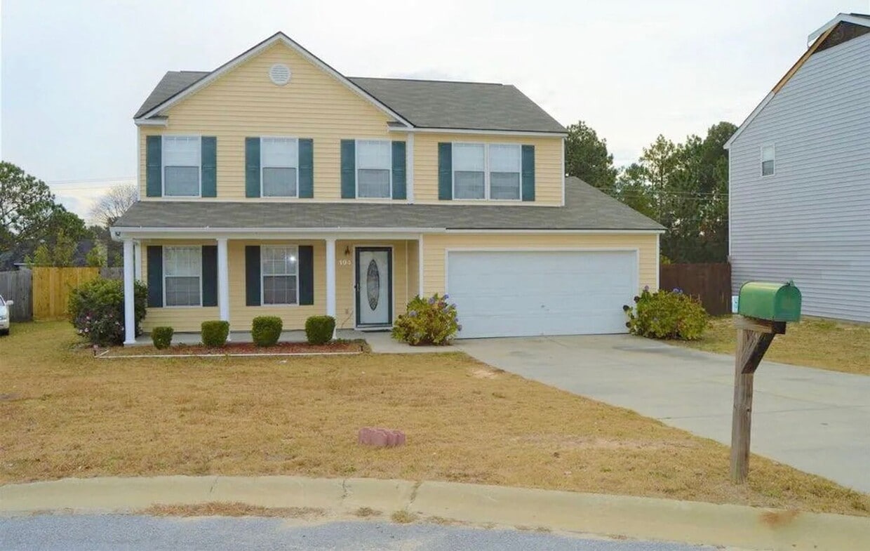4 bedroom / 2.5 bath Fox Run Subdivision House Rental in Columbia
