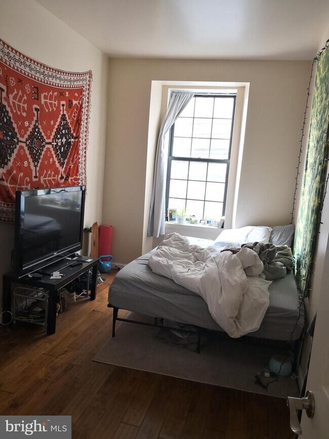 Foto del edificio - 537 N 13th St