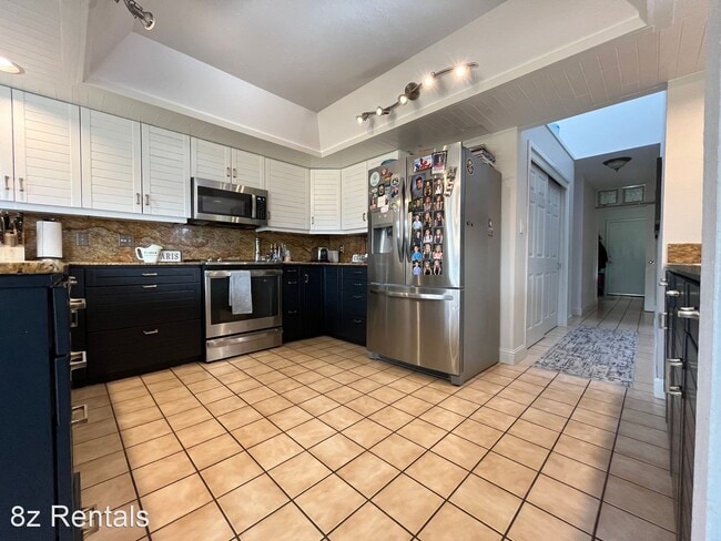 Building Photo - 5 br, 2.5 bath House - 5665 Gunbarrel Rd