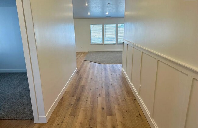 Foto del edificio - 523 W 1150 N