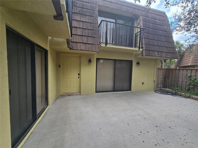 Building Photo - 5263 Brook Ct