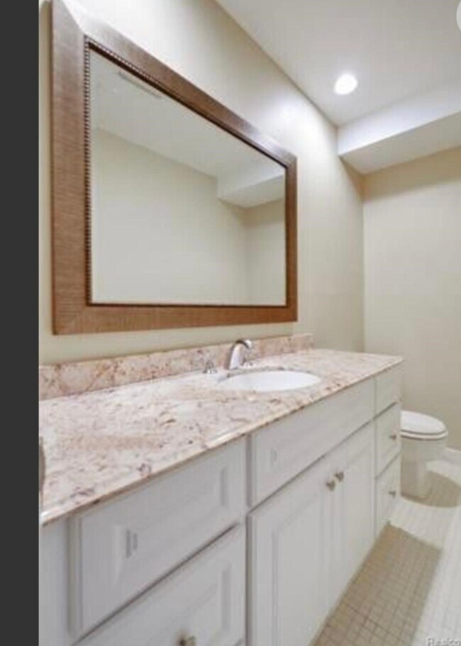 Foto del edificio - 3849 Old Creek Rd