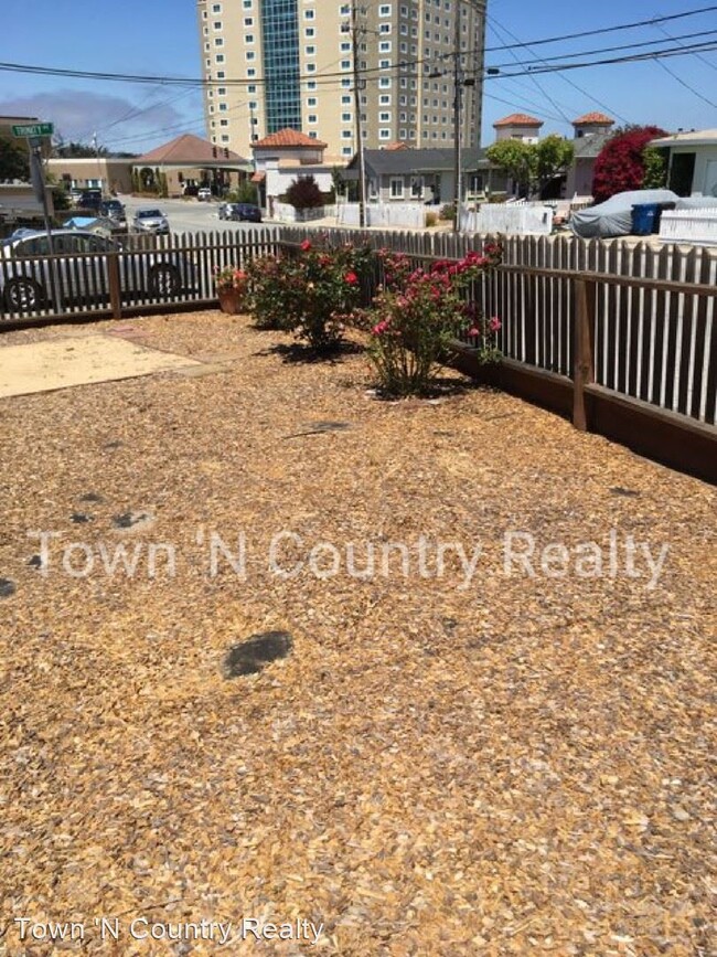 Building Photo - 2 br, 1 bath House - 365 Trinity Avenue