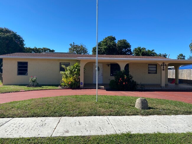 Photo - 19710 NW 51st Ave House