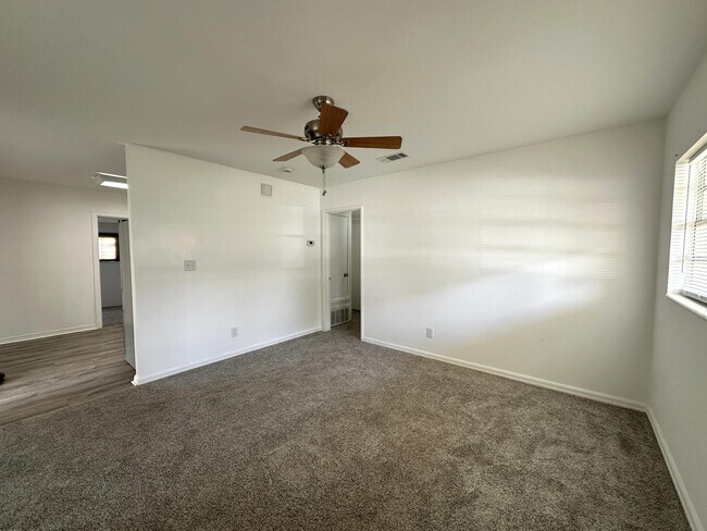 Building Photo - 110 Tyner Dr