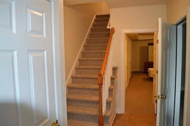 Building Photo - 125 Margate Dr