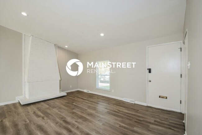 Building Photo - 3 Bedroom Pet-Friendly Home in St. Louis, MO with Main Street Renewal