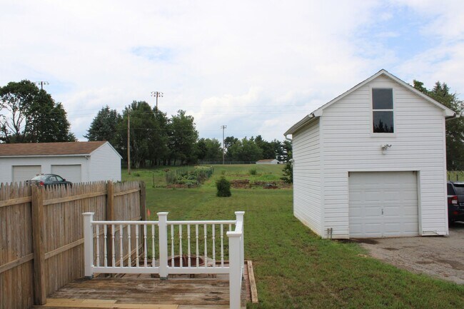 Foto del edificio - 115 W Forrest Ave