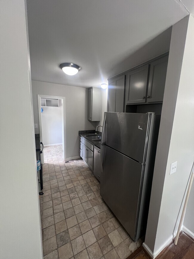Foto del edificio - 5125 Manorwood Ct