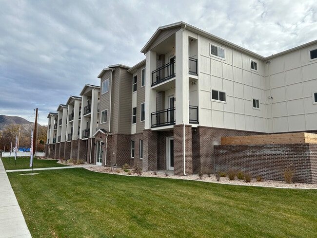 Building Photo - Morrelli Apartments