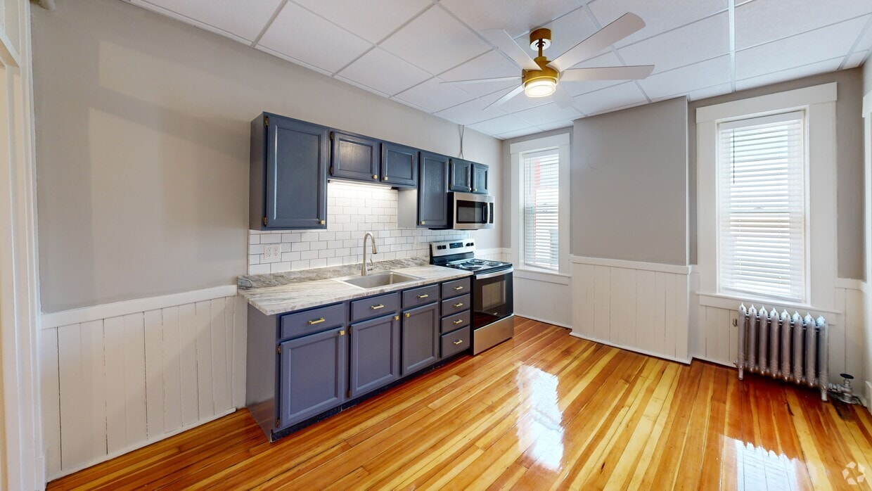 Photo - Lincoln Real Estate-Undergrad/Grad Housing Apartments