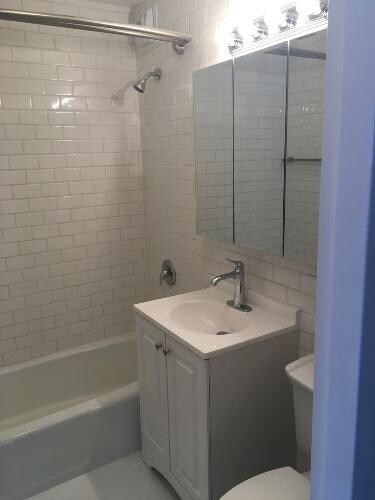 Foto del edificio - 2626 N Lakeview Ave