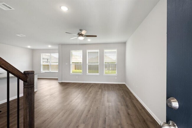 Building Photo - 5439 Brooklyn Rose Dr