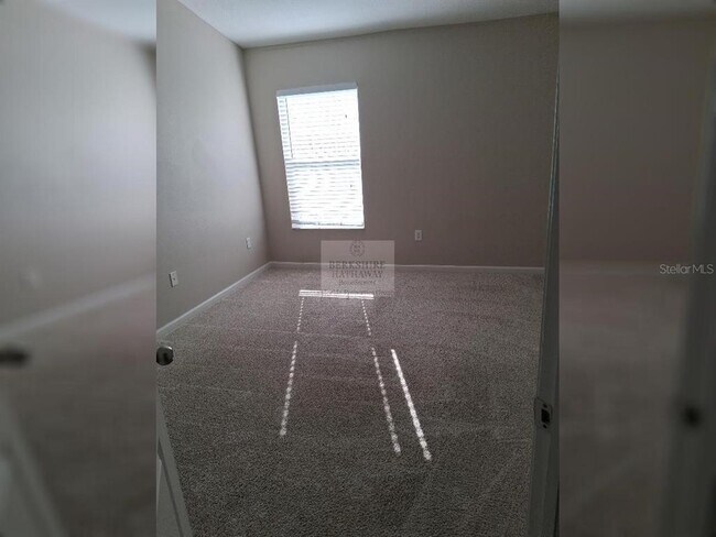 Foto del edificio - 2534 Glenrise Pl