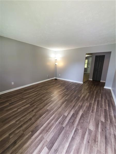 Foto del edificio - 195 Kimberly Way SW
