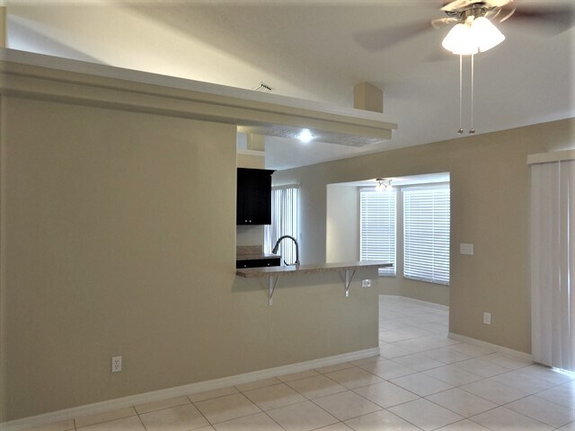 Foto del edificio - 562 SW Badger Terrace