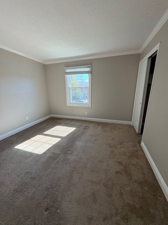 Foto del edificio - Whispering Oaks