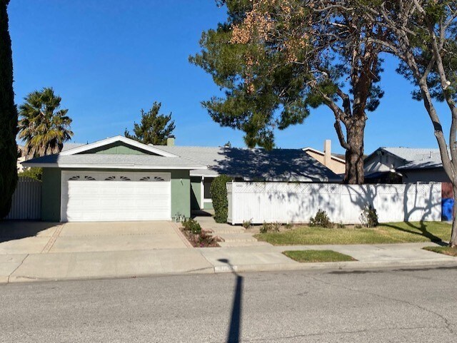 Foto principal - 3661 Woodhaven St