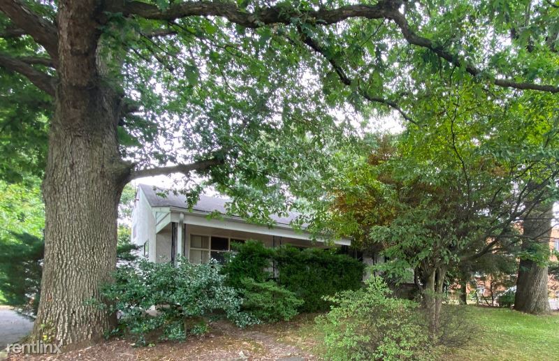 Primary Photo - 3 br, 1.5 bath House - 1587 Edge Hill Rd