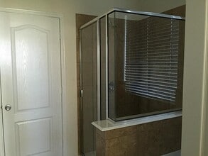 Building Photo - 21015 Blackstone Villa Ln