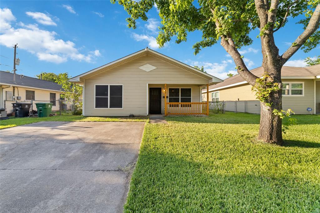5705 Hillsboro St, Houston, TX 77020 House for Rent in Houston, TX