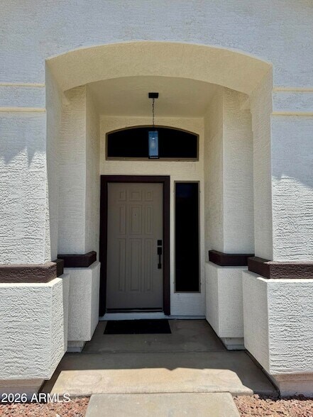 Building Photo - 3215 S Brice