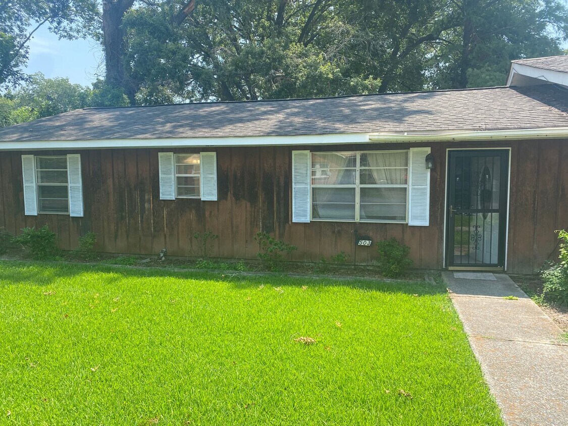 503 North Hood Ave. Apartment for Rent in Gadsden, AL