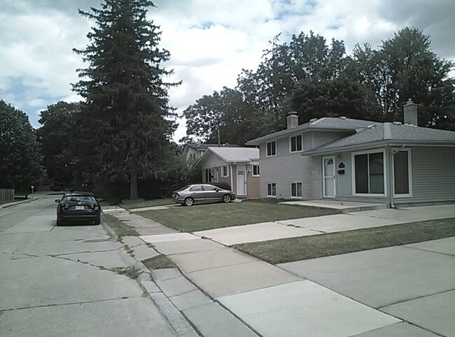 Foto del edificio - 203 La Plaza Ct