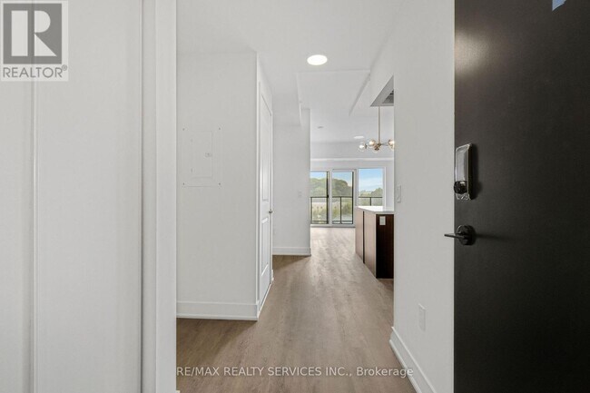 Building Photo - 575 Conklin Rd