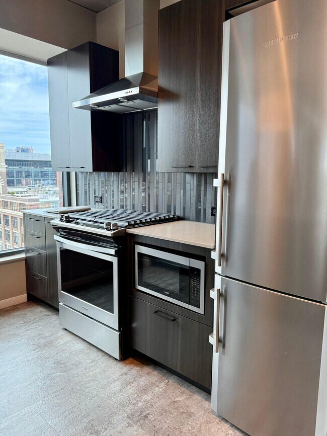 Foto del edificio - 917 W Washington Blvd