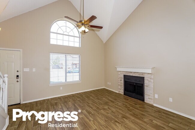 Building Photo - 3305 Wilmington Dr
