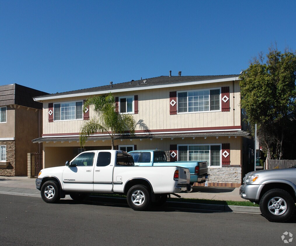 143 14th St, Seal Beach, CA 90740 Apartments in Seal Beach, CA