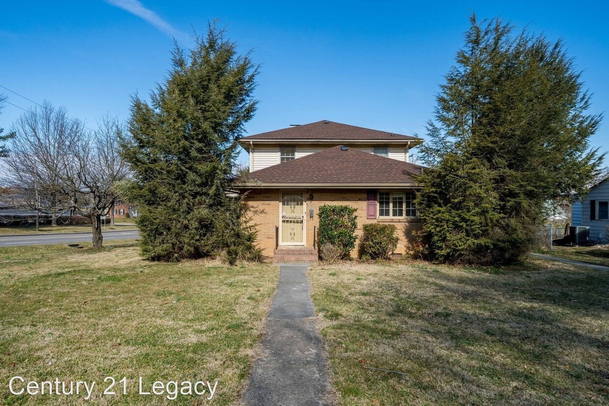 Primary Photo - 1 br, 1 bath House - 830 W Pine St