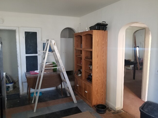 Foto del edificio - 1748 Finch St